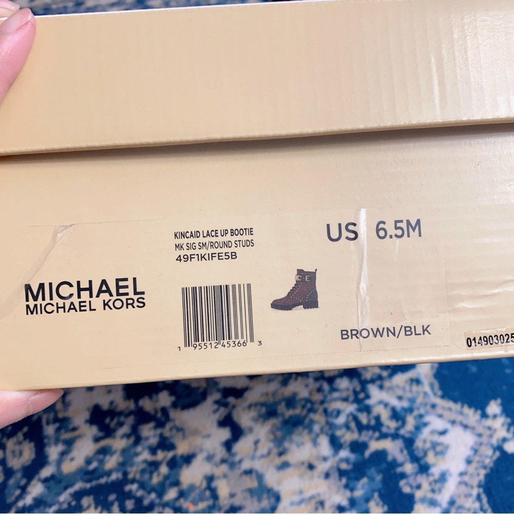 Michael Kors women lace up booties size 6.5 - Picture 10 of 10